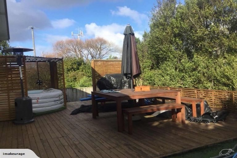 Photo of property in 6a Arawa Street, New Lynn, Auckland, 0600