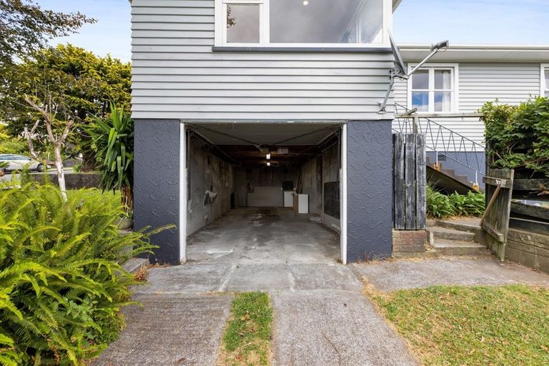 Photo of property in 8 Penrith Street, Westown, New Plymouth, 4310