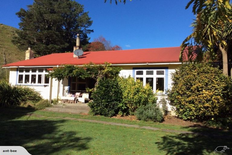 Photo of property in 100 Falloon Settlement Road, Kaituna, Masterton, 5888