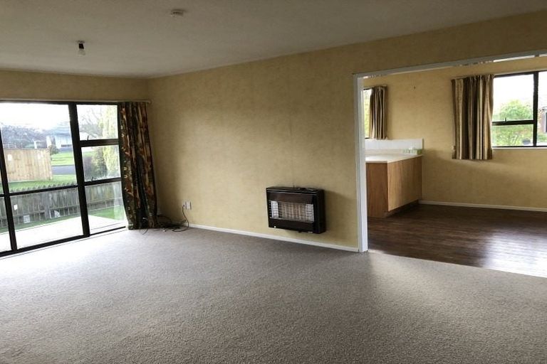 Photo of property in 22a Chippendale Crescent, Highbury, Palmerston North, 4412