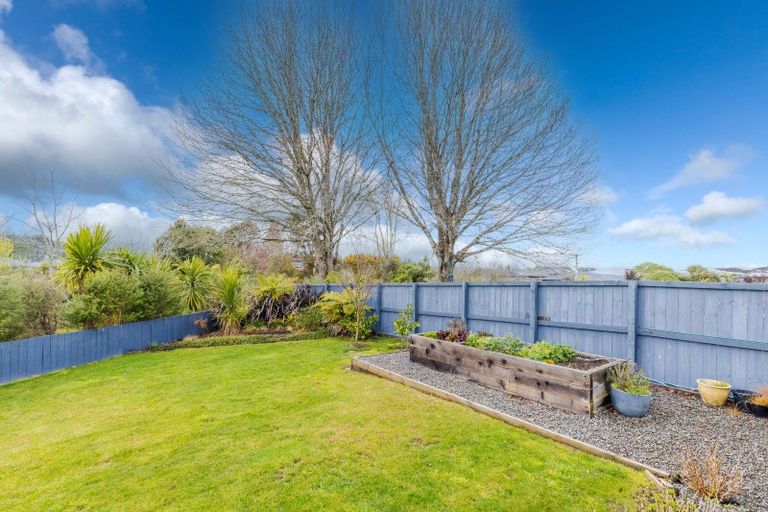 Photo of property in 55 Edgeview Crescent, Fitzroy, Hamilton, 3206