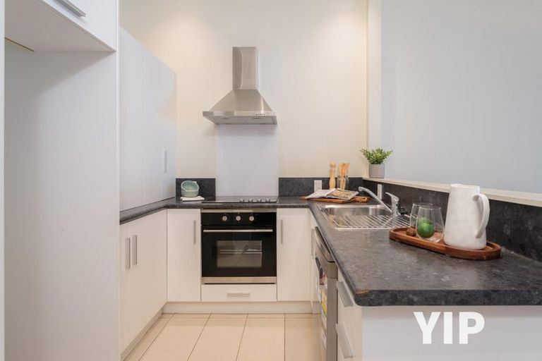 Photo of property in 3/20 Main Road, Tawa, Wellington, 5028