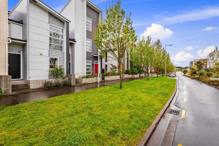Photo of property in 22 Squadron Drive, Hobsonville, Auckland, 0616