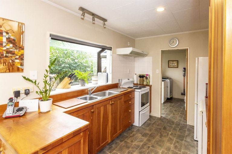 Photo of property in 19 Mckenzie Place, Waikuku Beach, 7402