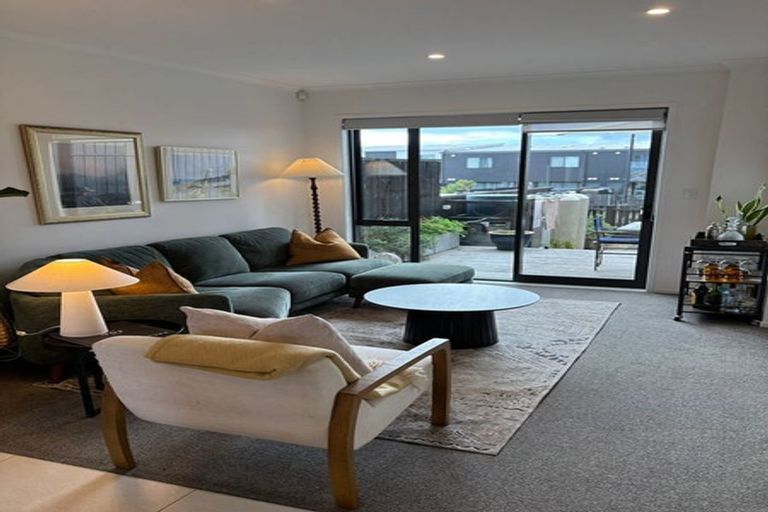 Photo of property in 13/1 Scott Road, Hobsonville, Auckland, 0616