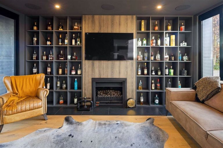 Photo of property in 100 Glandovey Road, Fendalton, Christchurch, 8052