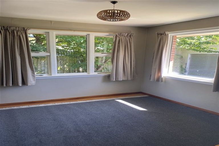 Photo of property in 16 Mclellan Place, Ilam, Christchurch, 8041