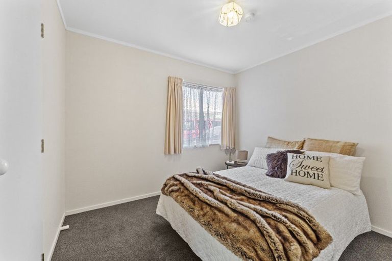 Photo of property in 15a Dennis Taylor Court, Paraparaumu, 5032