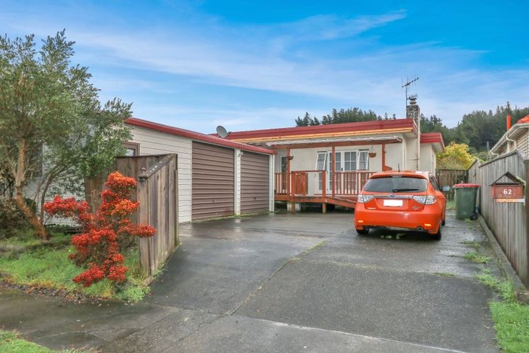 Photo of property in 62 Bledisloe Crescent, Wainuiomata, Lower Hutt, 5014