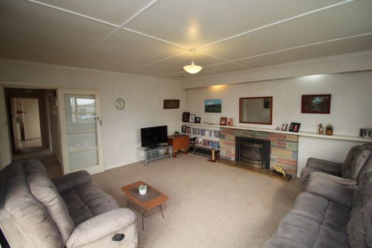 Photo of property in 9 Vera Street, Marton, 4710