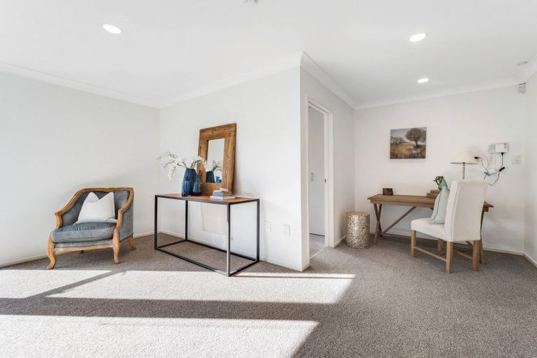 Photo of property in 36 Woodgers Way, Somerville, Auckland, 2014