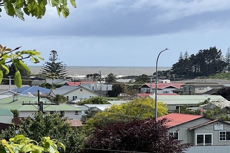 Photo of property in 67 Grey Street, Waitara, 4320