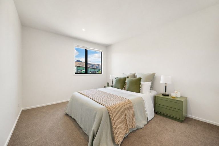 Photo of property in 181 Burdon Loop, Lake Hawea, 9382