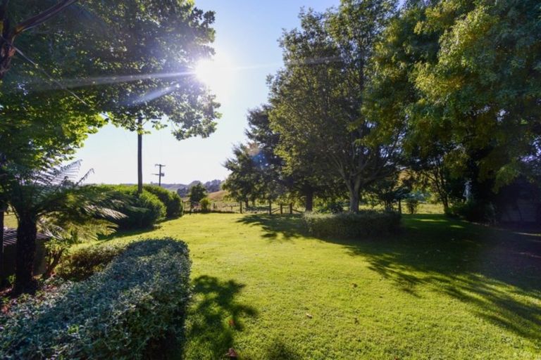 Photo of property in 250 Hendley Road, Patoka, Napier, 4186