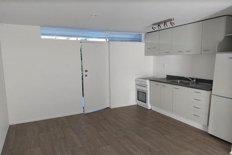 Photo of property in 3/73 Princes Street, Northcote Point, Auckland, 0627