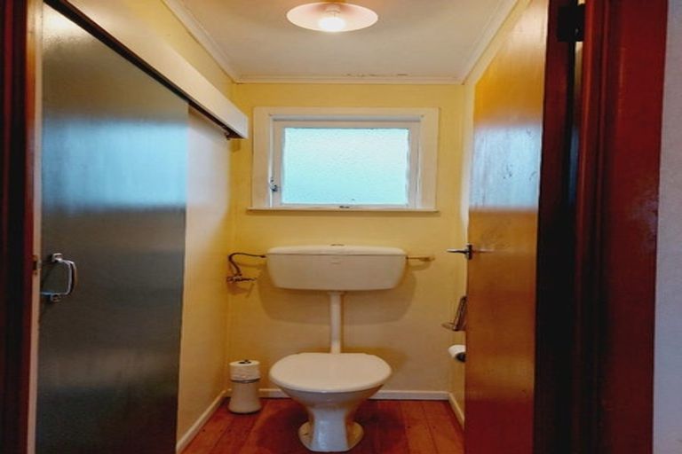 Photo of property in 18a Tomo Street, New Lynn, Auckland, 0600