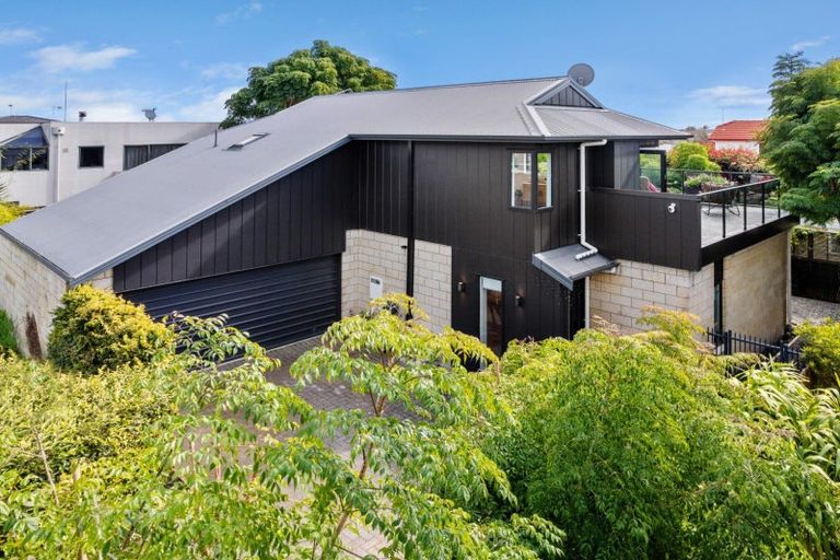 Photo of property in 28 Seaview Road, Otumoetai, Tauranga, 3110