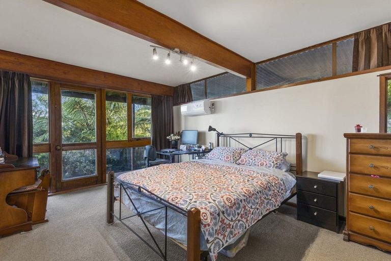 Photo of property in 117 Dowse Drive, Maungaraki, Lower Hutt, 5010