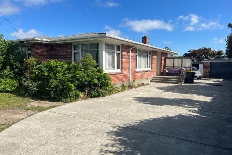Photo of property in 309 Wairakei Road, Bryndwr, Christchurch, 8053
