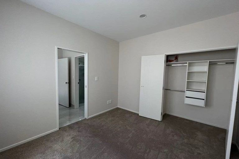 Photo of property in 4 Wyon Way, Flat Bush, Auckland, 2016