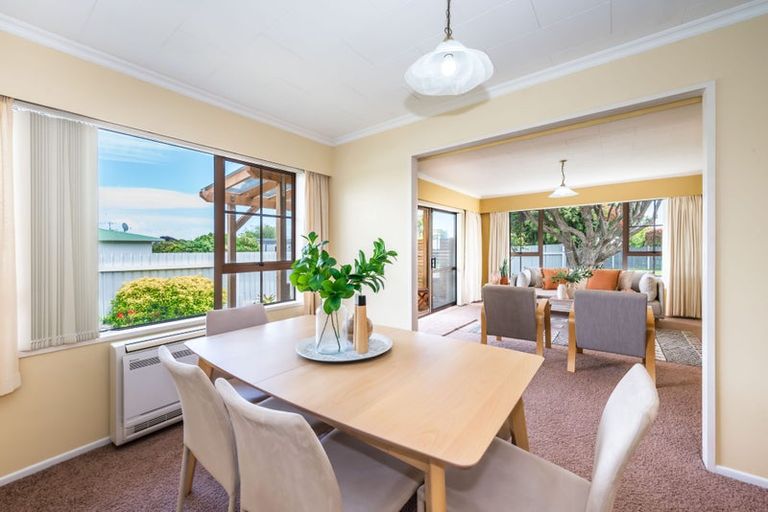 Photo of property in 2b Tawa Street, Waikanae, 5036