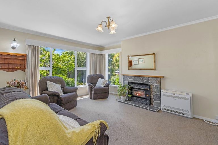 Photo of property in 31 Fovant Street, Russley, Christchurch, 8042
