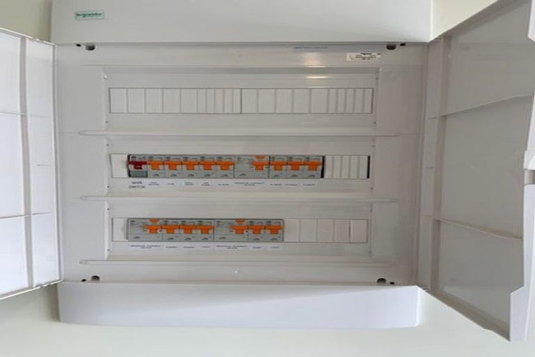 Photo of property in 51-53 Shaw Road, Oratia, Auckland, 0604