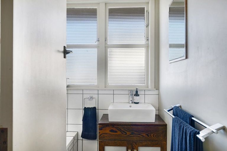 Photo of property in 6 Williams Street, Marewa, Napier, 4110