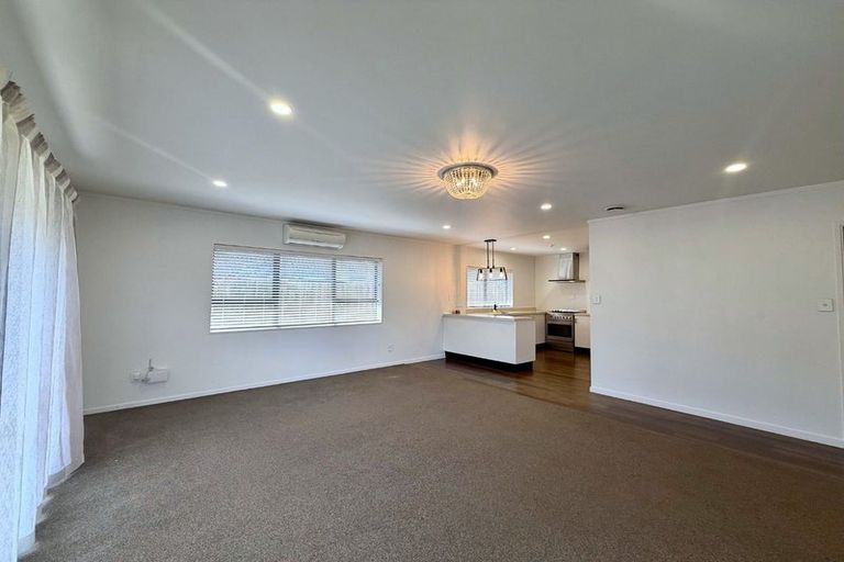 Photo of property in 2/27 Union Street, Papakura, 2110