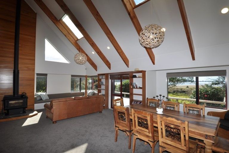 Photo of property in 100 Tangiteroria Lane, Pauanui, Hikuai, 3579