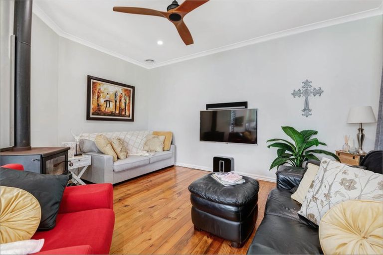 Photo of property in 2744 Kaipara Coast Highway, Glorit, Warkworth, 0984