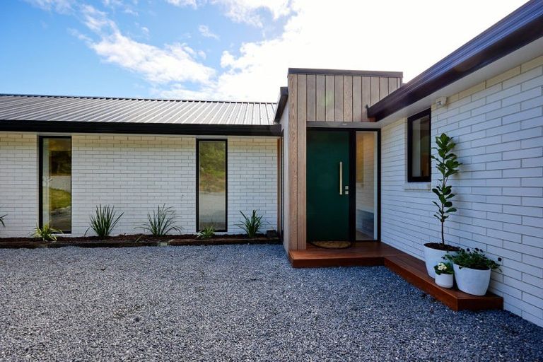 Photo of property in 5 Ingles Drive, Kaikoura Flat, Kaikoura, 7371