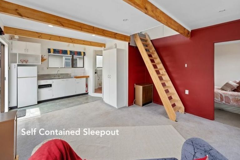 Photo of property in 25 Kanawa Street, Waikanae, 5036