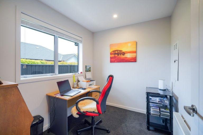 Photo of property in 25 Northside Drive, Waikiwi, Invercargill, 9810