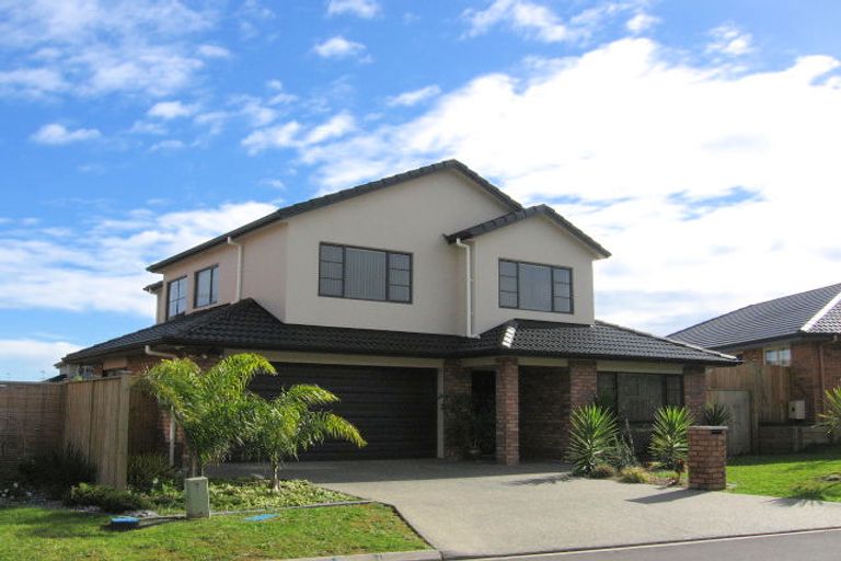 Photo of property in 6 Bowmore Close, Flat Bush, Auckland, 2016