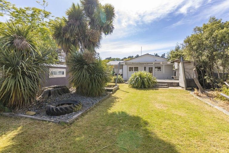 Photo of property in 16 Stalkers Road, Woodend Beach, Kaiapoi, 7691