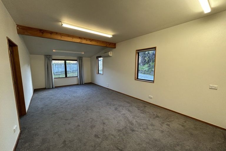Photo of property in 14mt Aspiring College, 131 Plantation Road, Wanaka, 9305