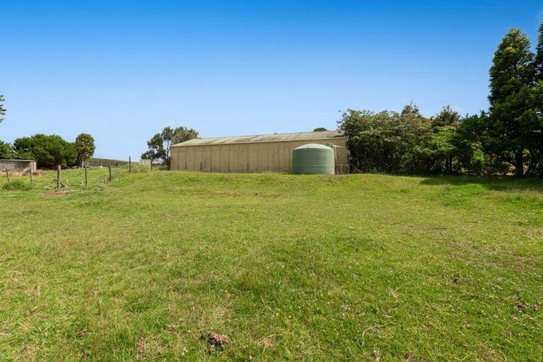 Photo of property in 47 Crosland Road, South Head, Helensville, 0874