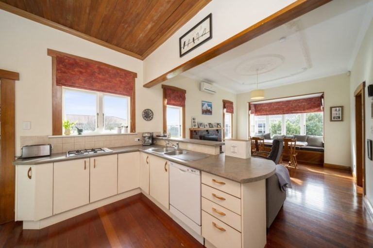 Photo of property in 11 Wilson Street, Hawera, 4610