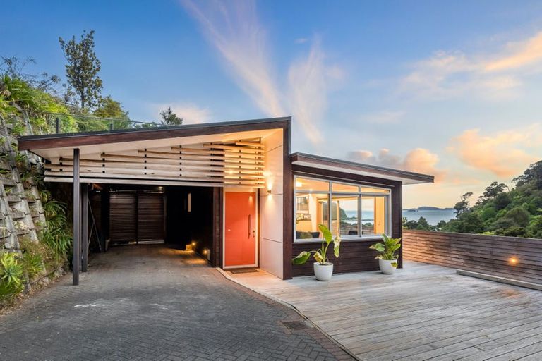 Photo of property in 130a Cheviot Road, Lowry Bay, Lower Hutt, 5013