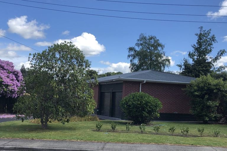 Photo of property in 14 Amokura Street, Fairy Springs, Rotorua, 3015