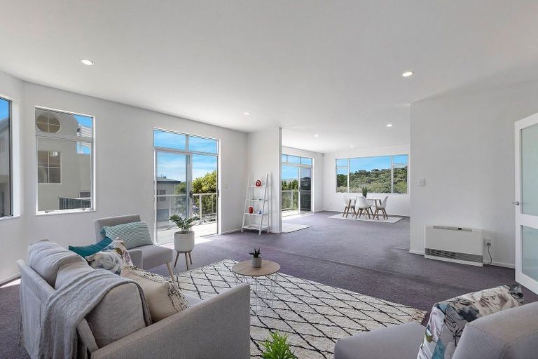 Photo of property in 6 Cromarty Place, Papakowhai, Porirua, 5024