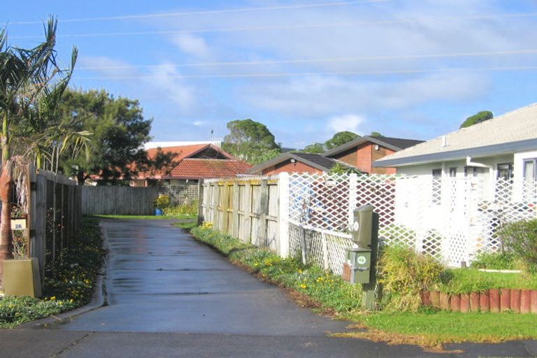 Photo of property in 6 Tullis Place, Burswood, Auckland, 2013