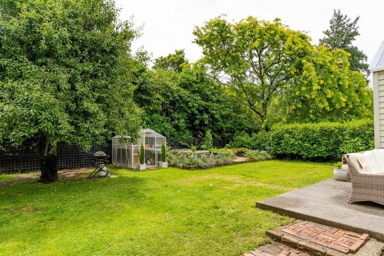 Photo of property in 269 High Street North, Carterton, 5713