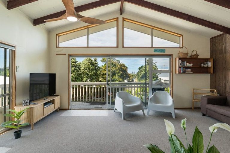 Photo of property in 207 Seaforth Road, Waihi Beach, 3611