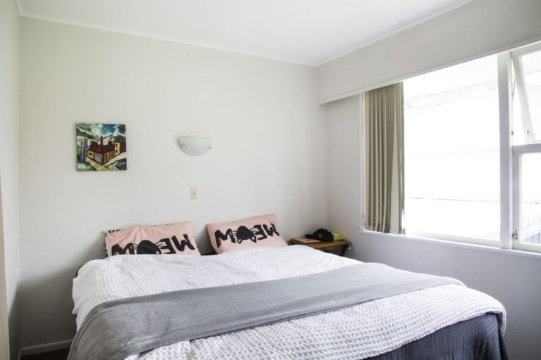 Photo of property in 8 Tye Road, Hillcrest, Auckland, 0627