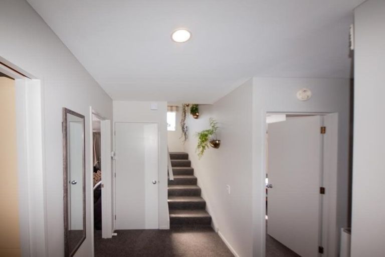 Photo of property in 2/6 Earp Street, Johnsonville, Wellington, 6037
