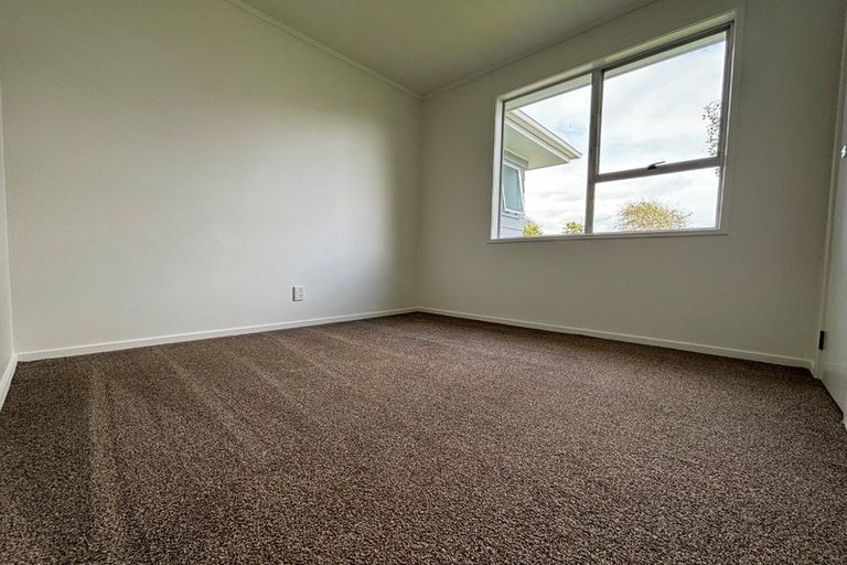 Photo of property in 2 Hobman Place, Manurewa, Auckland, 2102
