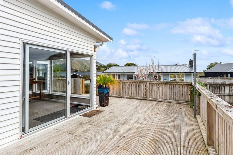 Photo of property in 53a Elizabeth Street, Waikanae, 5036