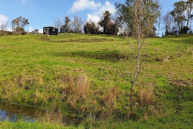 Photo of property in 79 Gorge Road, Maungaturoto, 0520